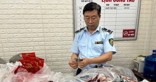 Hải Dương liên tiếp thu giữ thực phẩm và phụ gia thực phẩm không rõ nguồn gốc